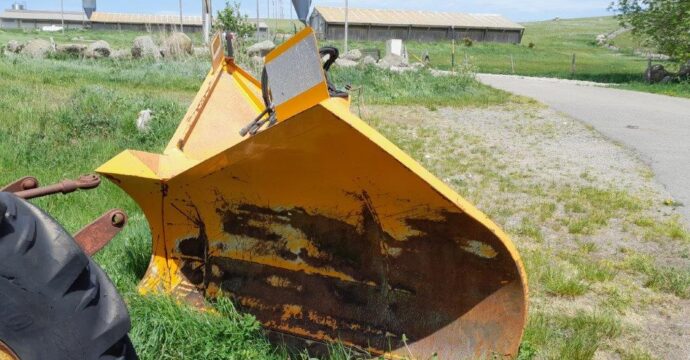 Étrave de déneigement BIALER TA3